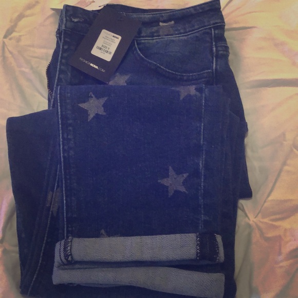 Fashion Nova Denim - Jeans